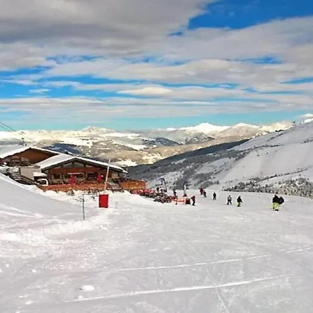 In Les Bains 600m From Skilift *