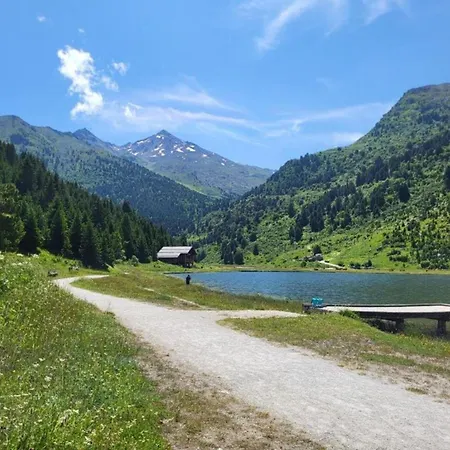 In Les Bains 600m From Skilift Brides-les-Bains